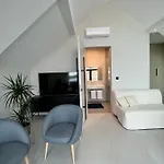 Zeglarskie Z Widokiem Na Jezioro Bed & Breakfast 3*