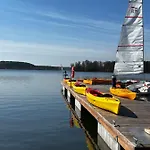 Zeglarskie Z Widokiem Na Jezioro Bed & Breakfast 3*