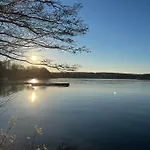 Zeglarskie Z Widokiem Na Jezioro Bed & Breakfast