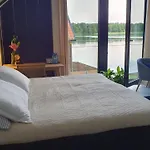 Zeglarskie Z Widokiem Na Jezioro Pluski