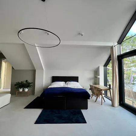 Bed & Breakfast Zeglarskie Z Widokiem Na Jezioro