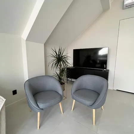 Panzió Zeglarskie Z Widokiem Na Jezioro 3*