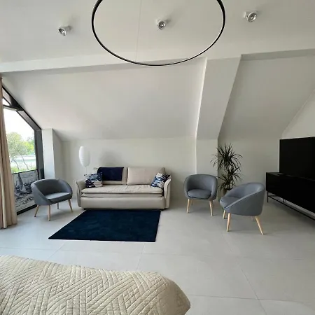 فندق مبيت وإفطار Zeglarskie Z Widokiem Na Jezioro 3*