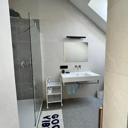 Zeglarskie Z Widokiem Na Jezioro بلوسكي