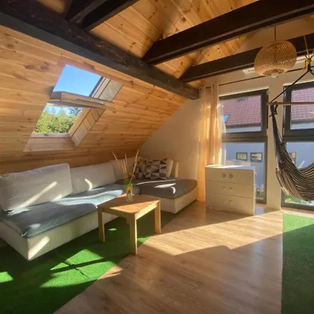 Zeglarskie Z Widokiem Na Jezioro Pluski