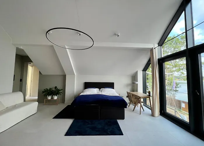 Bed & Breakfast Zeglarskie Z Widokiem Na Jezioro