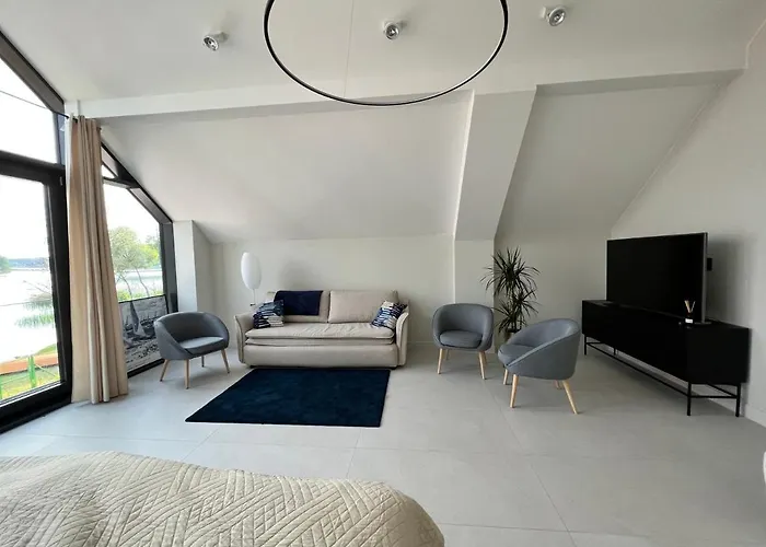 Bed & Breakfast Zeglarskie Z Widokiem Na Jezioro 3*