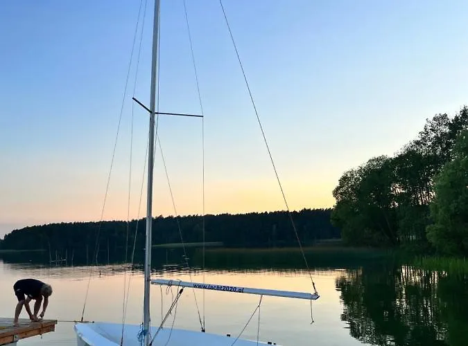 Bed & Breakfast Zeglarskie Z Widokiem Na Jezioro Pluski