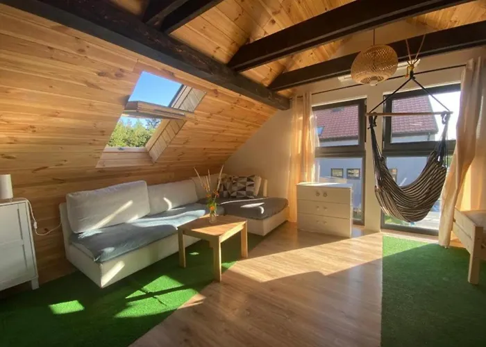 Zeglarskie Z Widokiem Na Jezioro Pluski